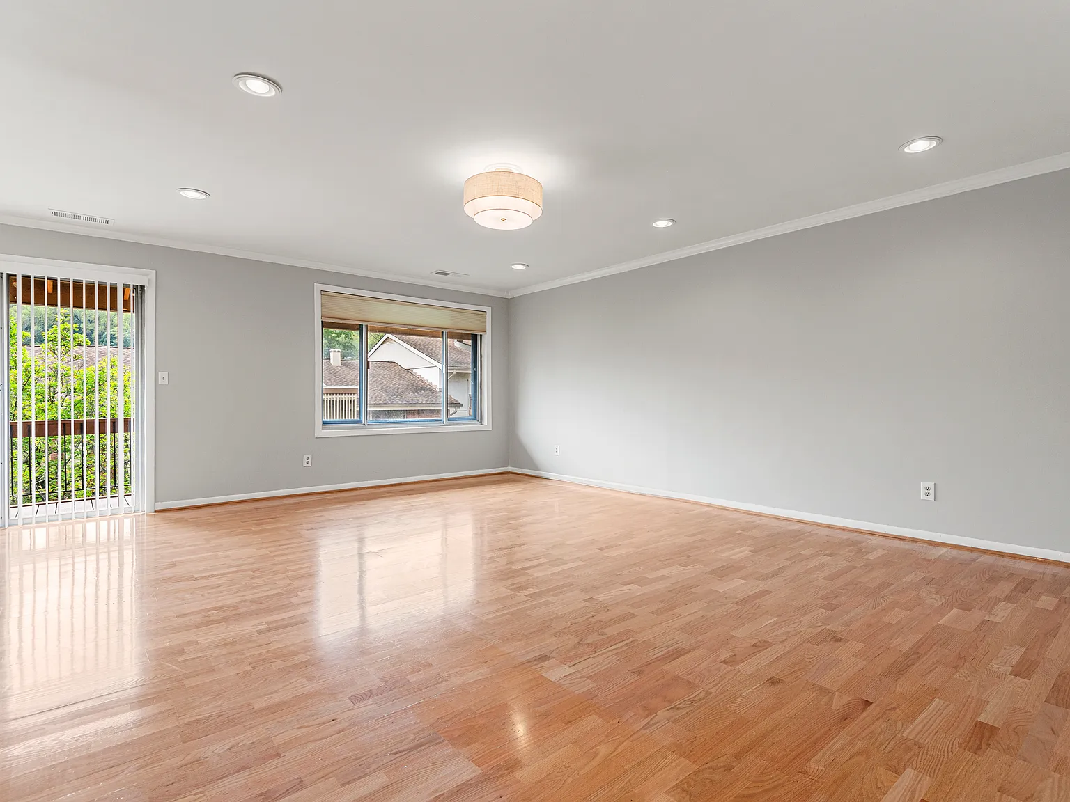 2 bed, 1157 sqft, $2,395 — Photo 4