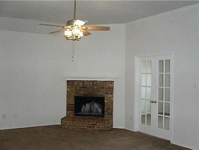 4th image of 518 Kings Creek Dr
