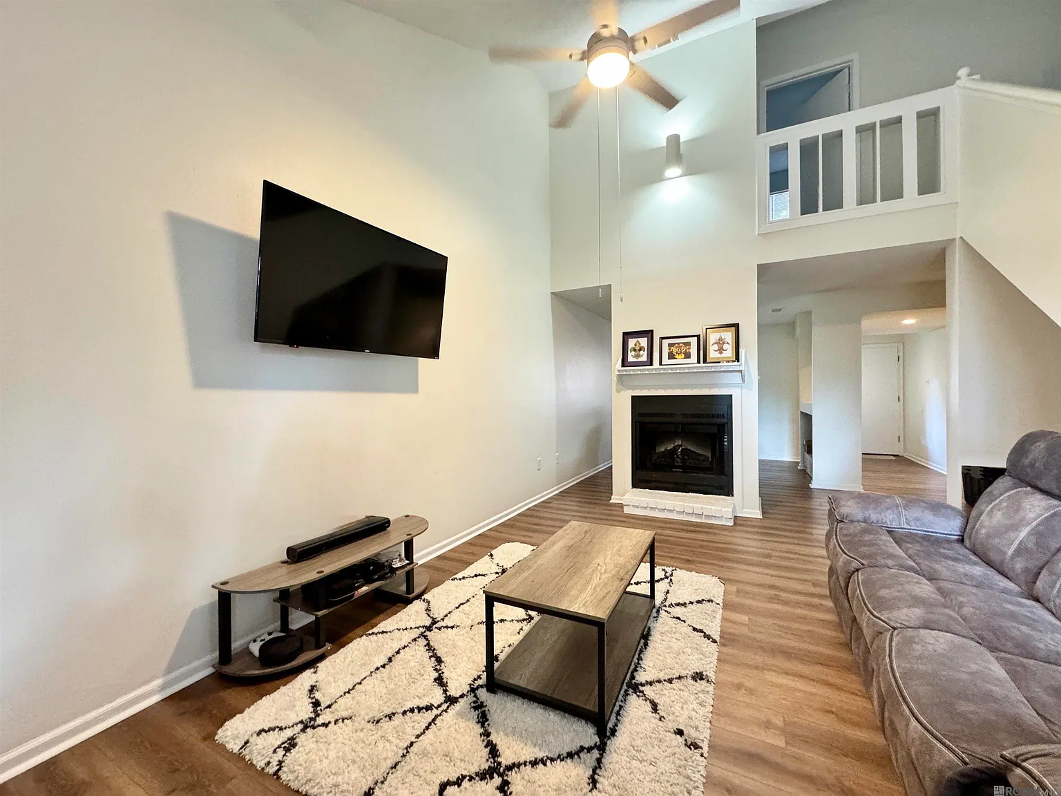 3 bed, 1452 sqft, $1,750 — Photo 1
