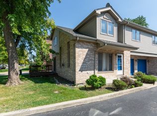 7045 W 100th St, Chicago Ridge, IL 60415