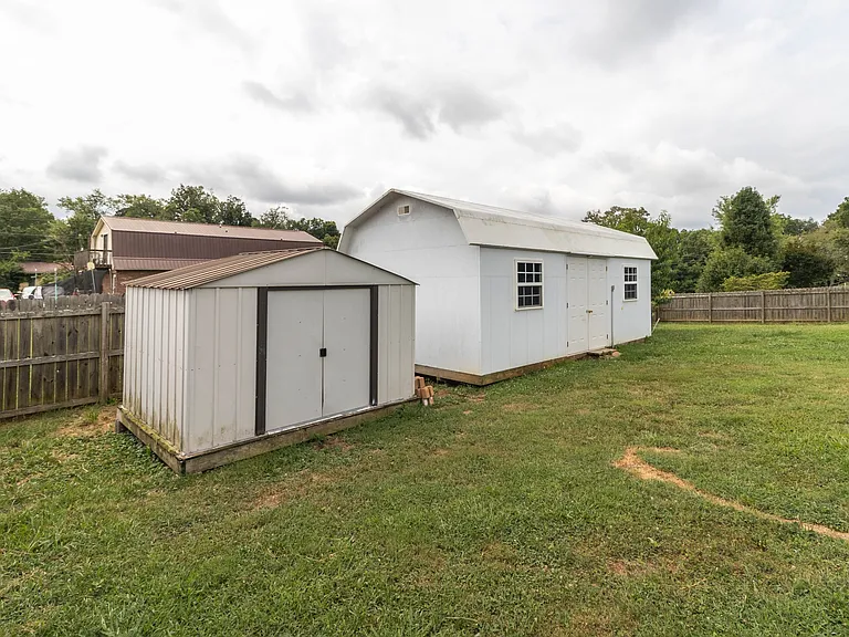 2821 Vicksburg Ln — Photo 14