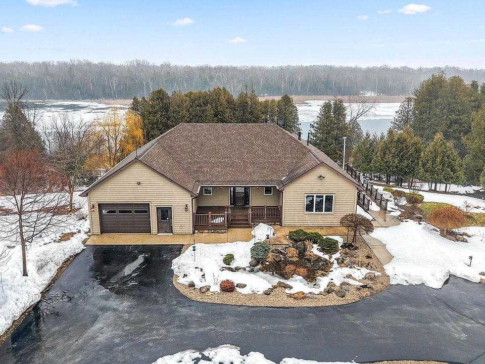 1st image of 658 N Forest Dr