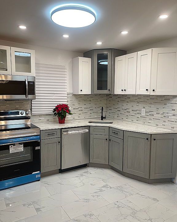 2nd image of 165 Parkwood Dr