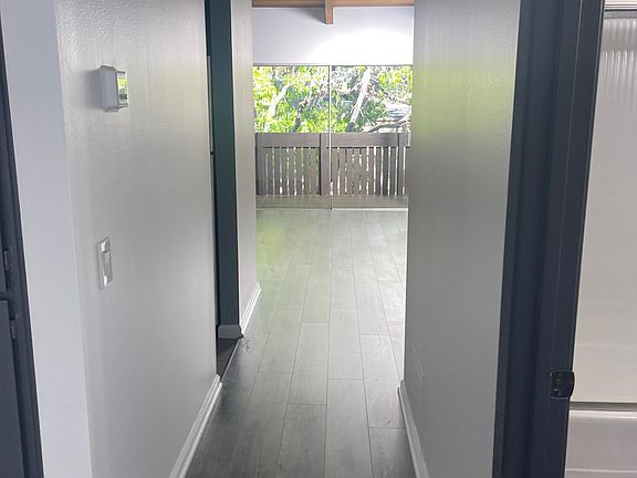 3rd image of 18350 Hatteras St APT 265