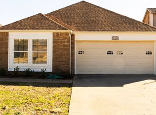 530 Briarcliff Dr, Garland, TX 75043