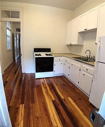 4th image of 219 Lavoisier St