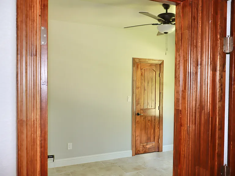 14147 Daniel Boone Ln — Photo 16