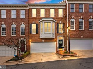 4626 Knight Pl, Alexandria, VA 22311