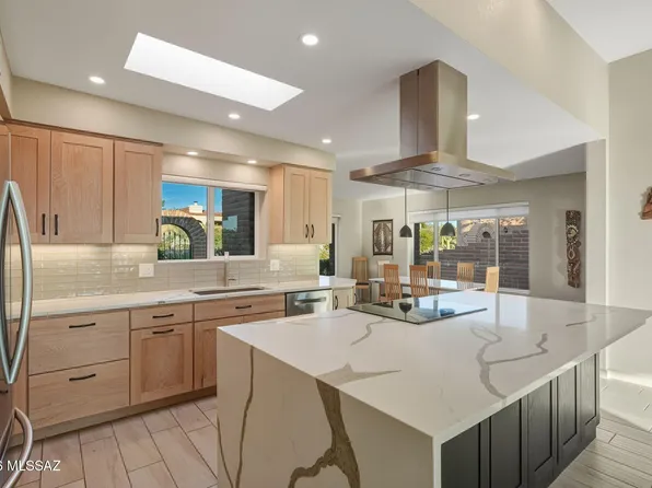 6758 E Paseo Penoso, Tucson, AZ 85750