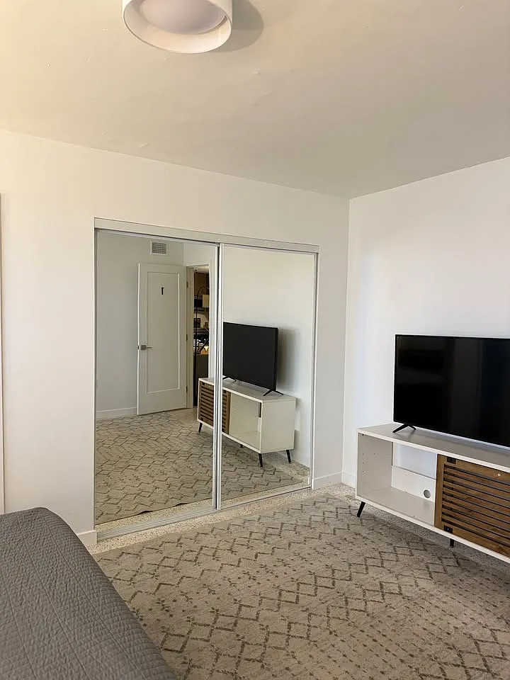 1 bed, 1200 sqft, $1,450 — Photo 3