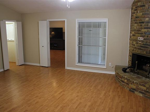 5th image of 2304 McCoy Ct