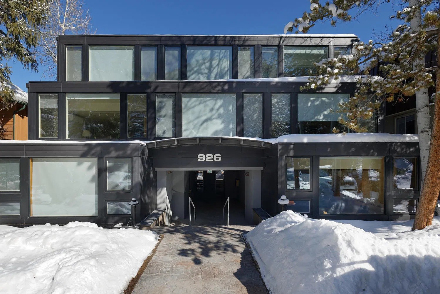 926 Waters Ave — Photo 3