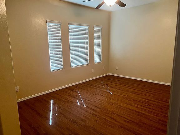 5th image of 3010 E Tiffany Way