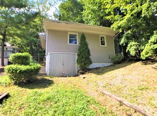 19 Willowbrook Hts, Poughkeepsie, NY 12603