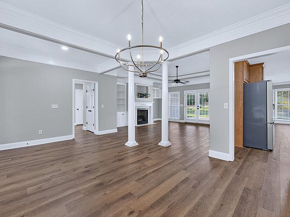 5th image of 1005 Crosswinds Dr
