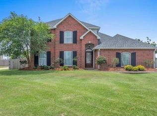 2407 Fox Hollow St, Lake Charles, LA 70605