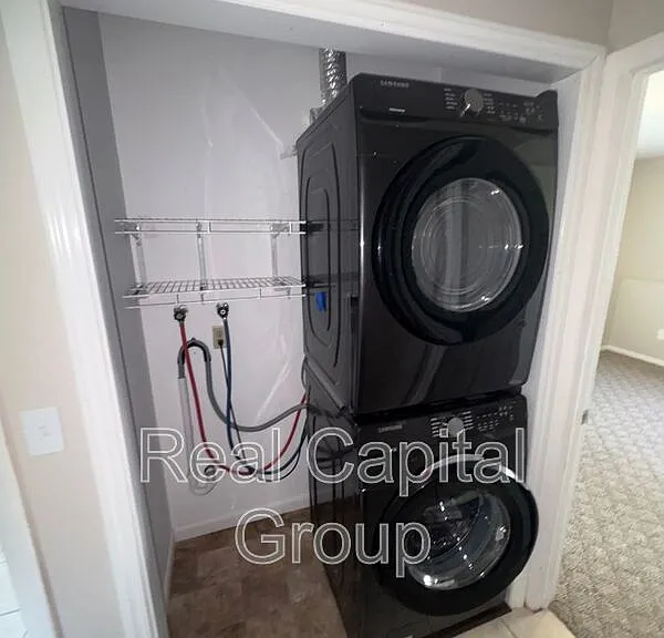 422 Spring St #1 — Photo 18