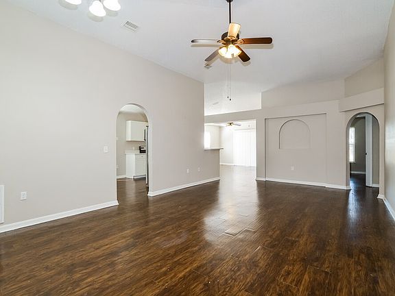 4th image of 254 Regal Downs Cir