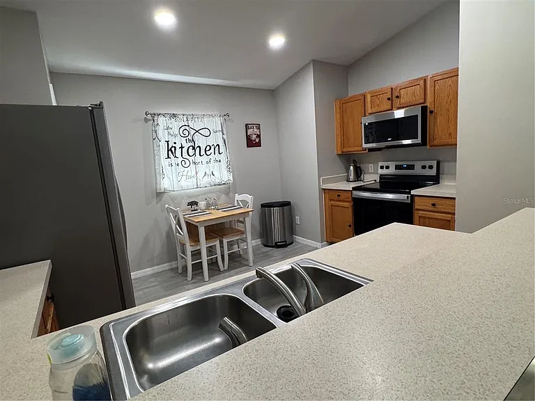 1126 Sandy Ridge Dr — Photo 9