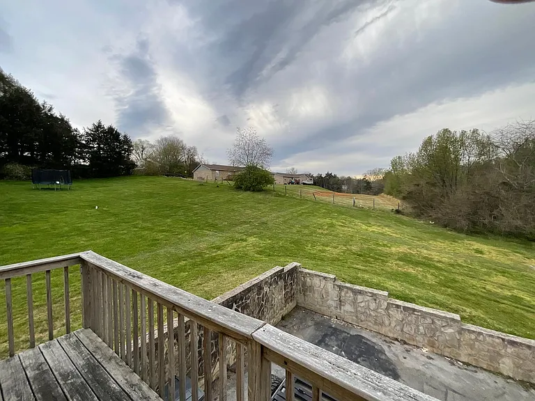 947 Nichols Rd — Photo 14