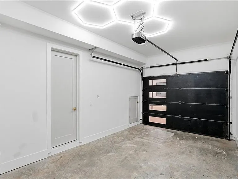 1257 Atlantic Dr NW — Photo 22