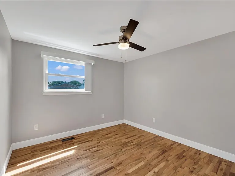 45940 Keding St — Photo 24