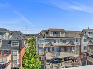 720 Neighbourhood Cir S #6, Mississauga, ON L5B 0B4