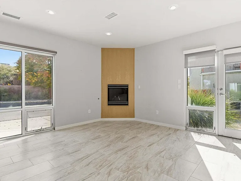 3936 Silver Ave SE — Photo 7