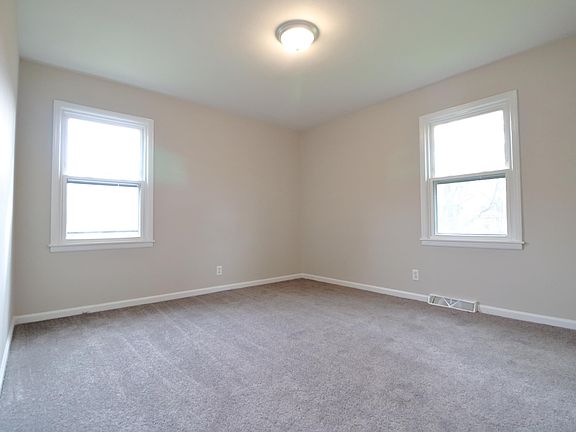 5th image of 4220 Eastland Dr NW