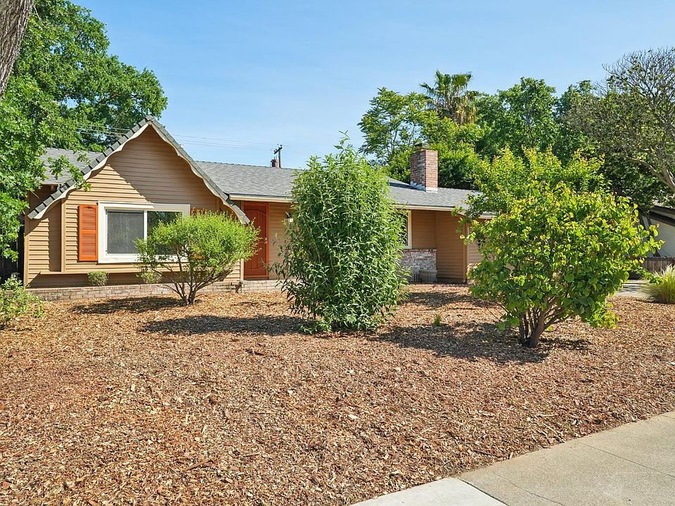 1st image of 8905 Rosewood Dr