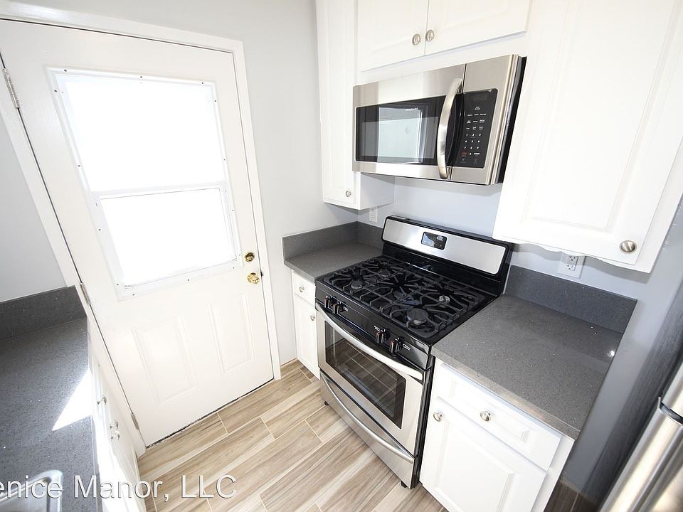 1st image of 566 Venice Blvd APT 1