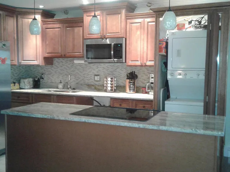 4728 Beach Dr SE #C — Photo 4