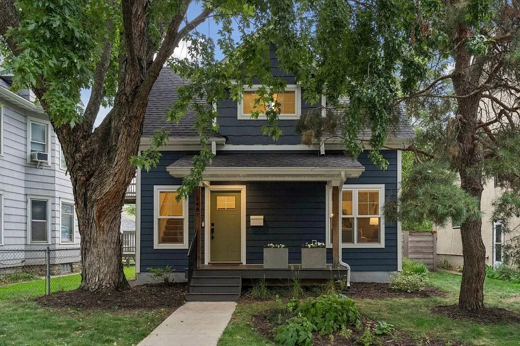 3 bed, 1.5 bath, 1903 sqft, $2,850 — Photo 1