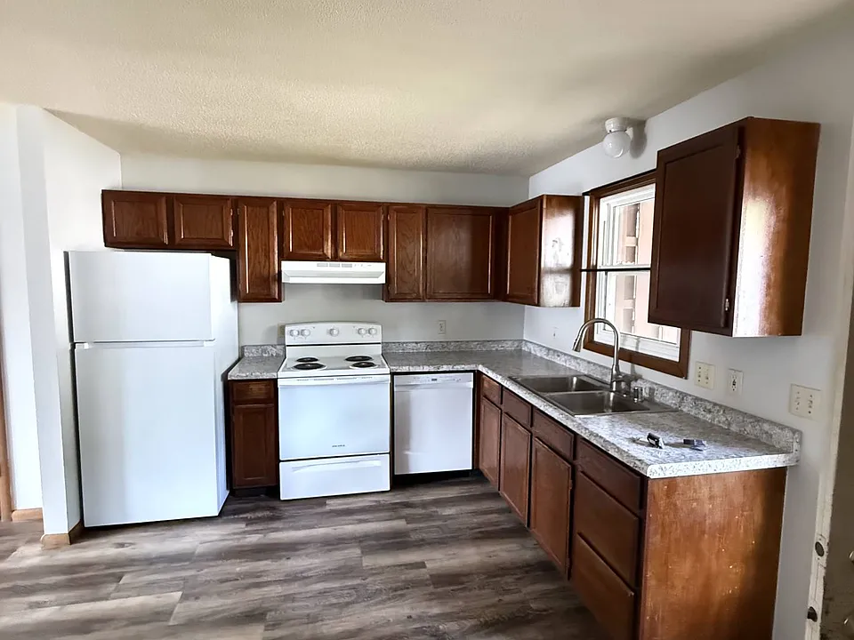 3218 Oak Knoll Dr #1