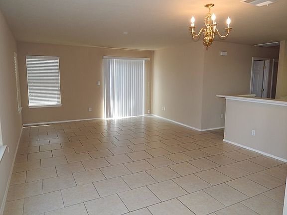 4th image of 3405 McArthur Ave #B
