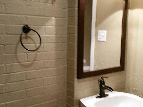 3rd image of 3108 Aster St APT E