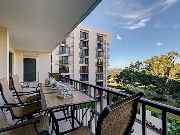 4th image of 150 Belleview Blvd APT 403