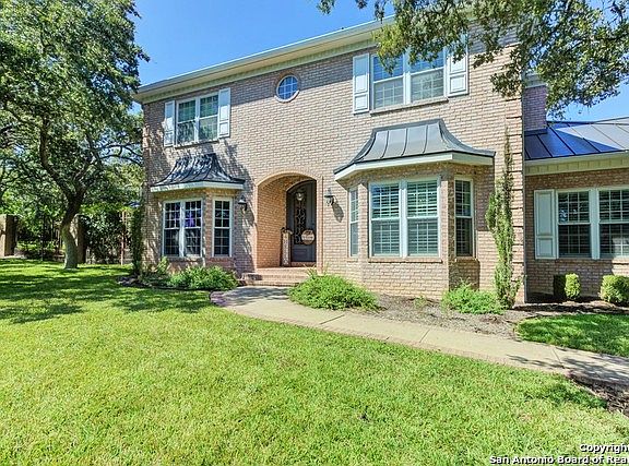 4th image of 2211 ESTATE GATE DR