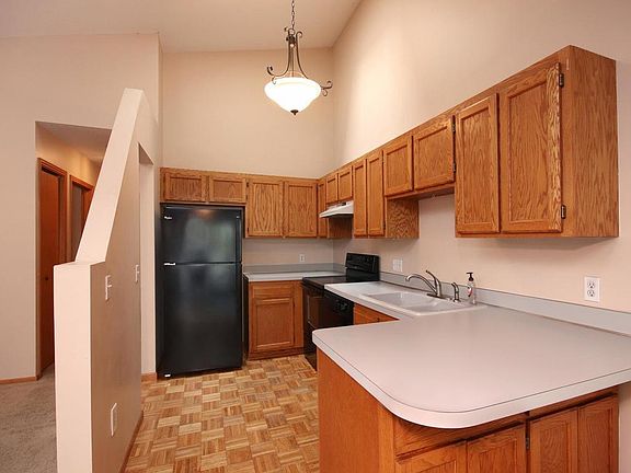 5th image of 918 Evergreen Dr