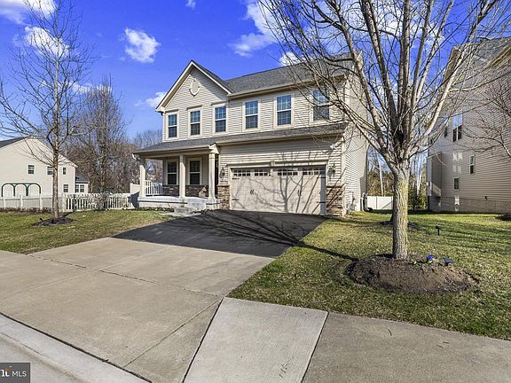 2nd image of 2540 River Ridge Trl