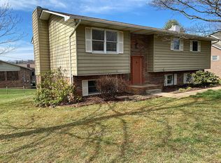 1804 Colonial Ridge Rd, Johnson City, TN 37604