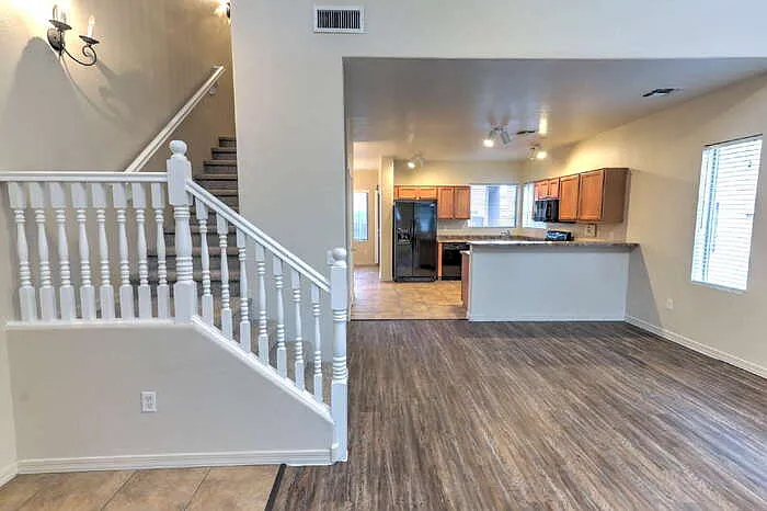 137 E Camino Del Abedul — Photo 4