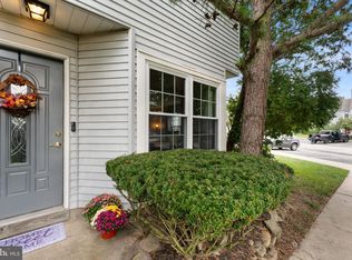 447 Whitman Ln, Williamstown, NJ 08094