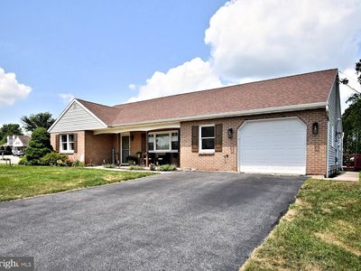 1 Heather Ct, Douglassville, PA, 19518