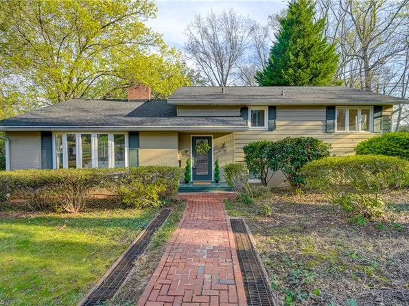 2729 Monticello Dr, Winston Salem, NC 27106