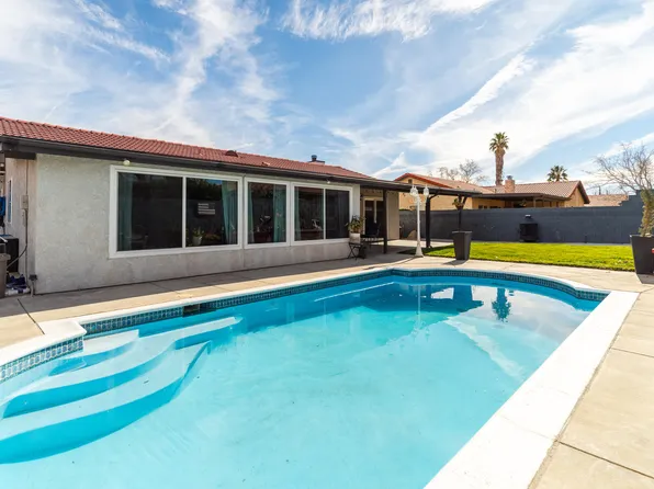 43809 Rembrandt St, Lancaster, CA 93535