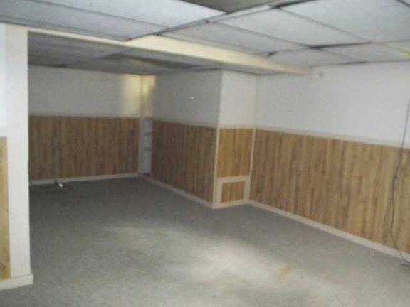 5th image of 8 Halstead Dr