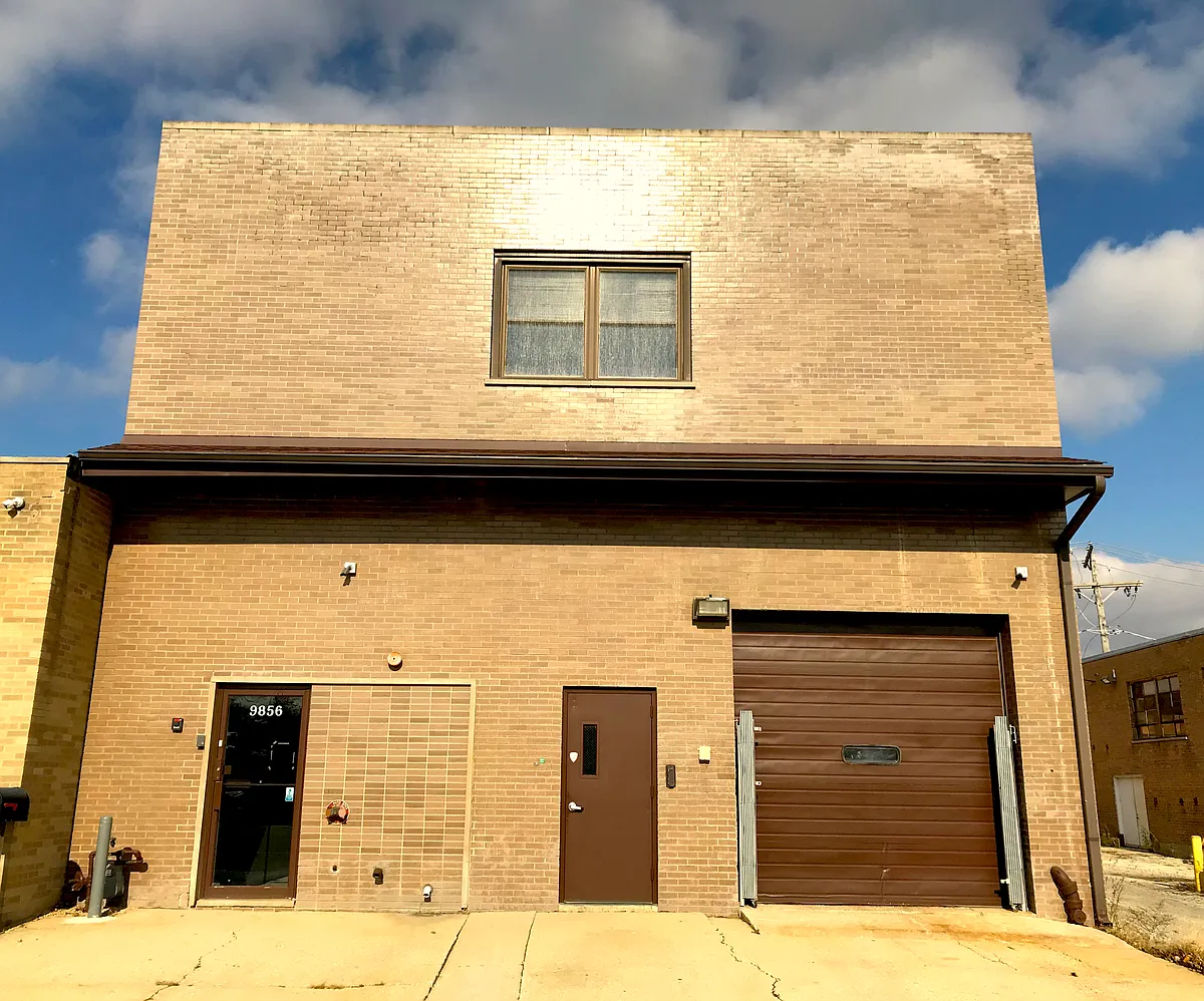 Building Photo - 9856 Derby Ln #2