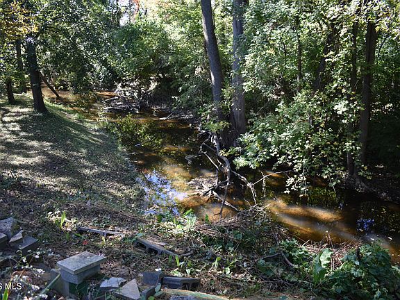 5th image of 6510 Finzel Rd