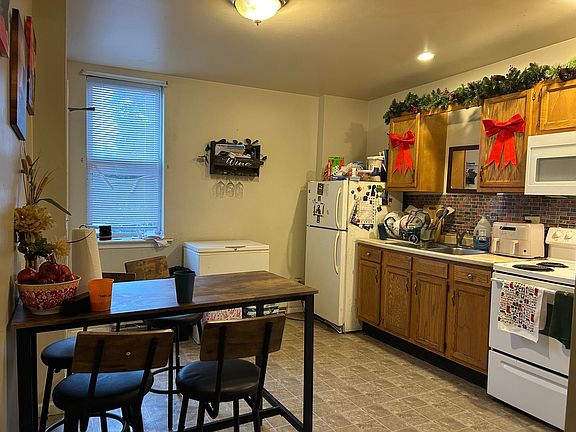 3rd image of 535 E Mifflin St APT 1